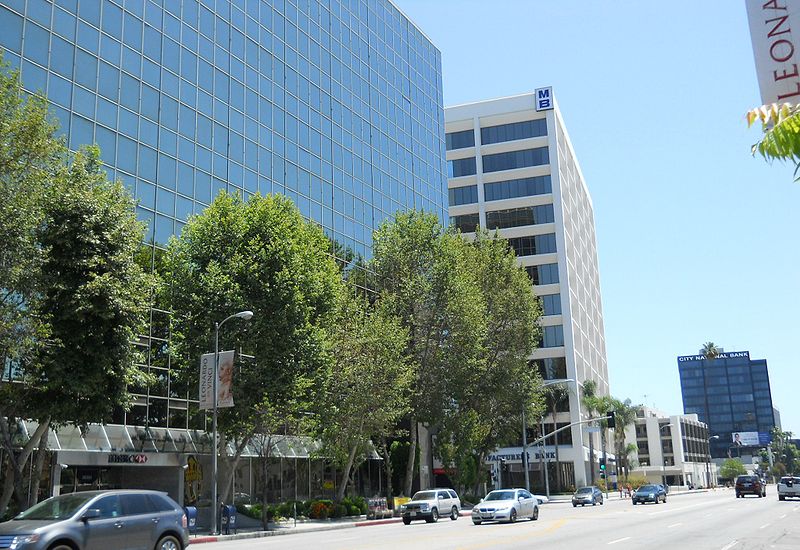 800px-Financial_Institutions_Ventura_Blvd._Encino